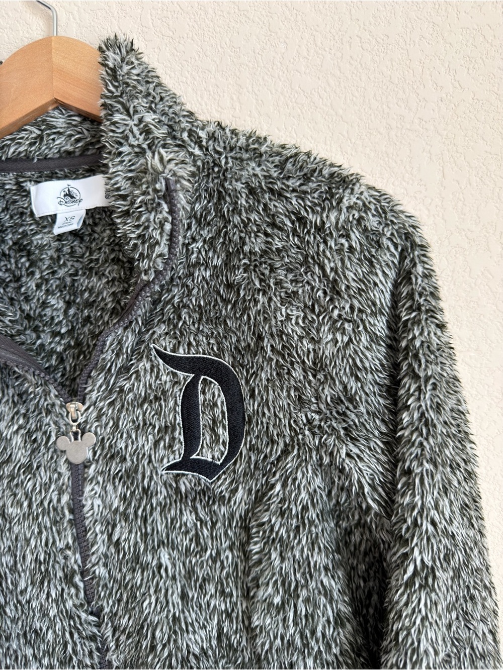Disney Parks Disneyland D Logo High Pile Sherpa Fleece Full Zip Jacket XS Womens - Picture 4 of 11